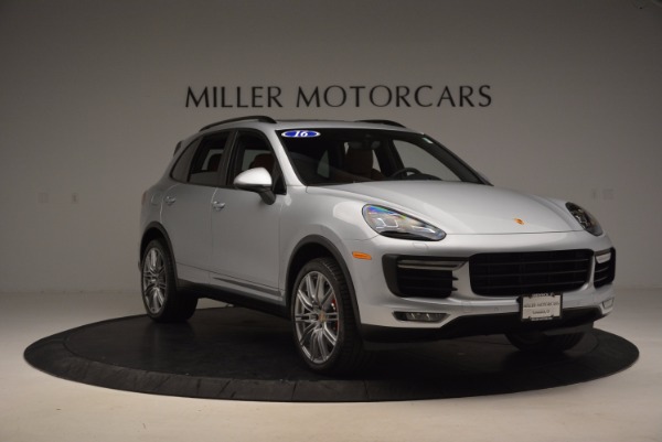Used 2016 Porsche Cayenne Turbo for sale Sold at Alfa Romeo of Westport in Westport CT 06880 11