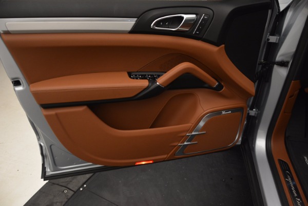 Used 2016 Porsche Cayenne Turbo for sale Sold at Alfa Romeo of Westport in Westport CT 06880 17