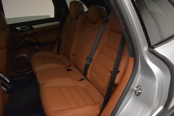 Used 2016 Porsche Cayenne Turbo for sale Sold at Alfa Romeo of Westport in Westport CT 06880 25