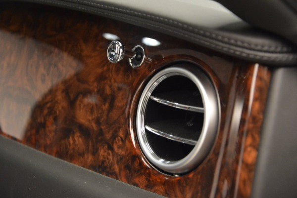 Used 2014 Bentley Flying Spur for sale Sold at Alfa Romeo of Westport in Westport CT 06880 10