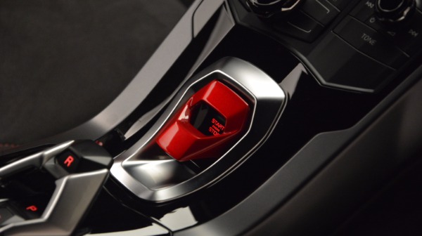 Used 2016 Lamborghini Huracan LP 580-2 for sale Sold at Alfa Romeo of Westport in Westport CT 06880 26