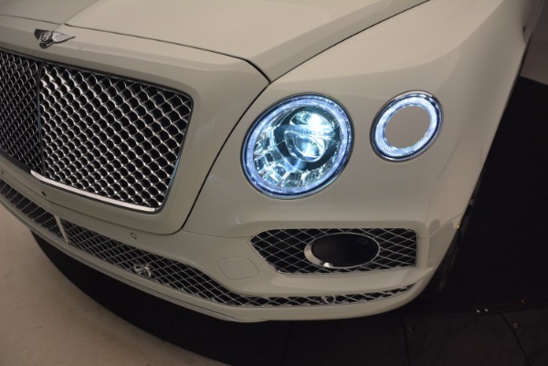 Used 2017 Bentley Bentayga for sale Sold at Alfa Romeo of Westport in Westport CT 06880 16