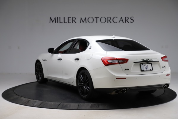 Used 2017 Maserati Ghibli S Q4 for sale Sold at Alfa Romeo of Westport in Westport CT 06880 5