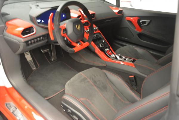 Used 2015 Lamborghini Huracan LP610-4 for sale Sold at Alfa Romeo of Westport in Westport CT 06880 14