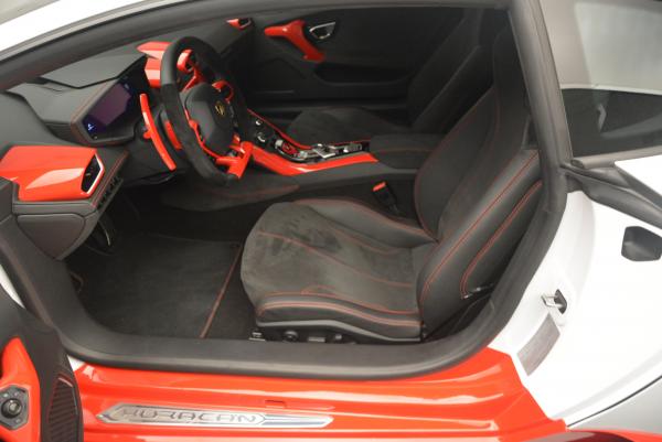 Used 2015 Lamborghini Huracan LP610-4 for sale Sold at Alfa Romeo of Westport in Westport CT 06880 15