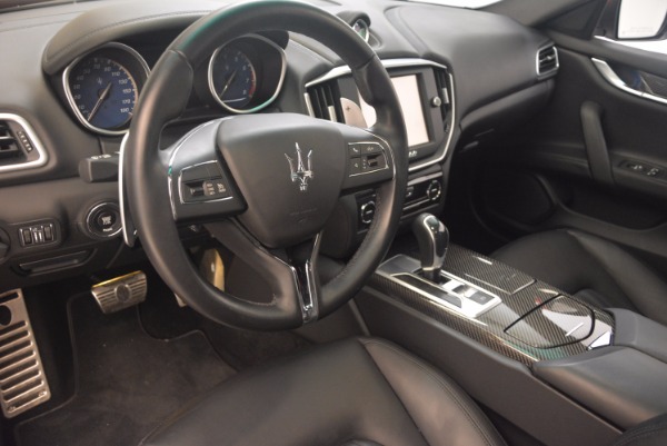 Used 2014 Maserati Ghibli S Q4 for sale Sold at Alfa Romeo of Westport in Westport CT 06880 13