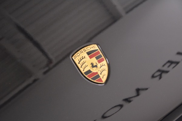 Used 2016 Porsche Macan Turbo for sale Sold at Alfa Romeo of Westport in Westport CT 06880 15