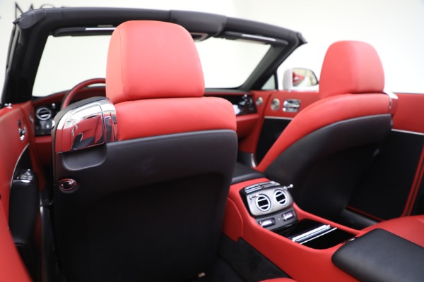 Used 2018 Rolls-Royce Dawn Black Badge for sale $289,895 at Alfa Romeo of Westport in Westport CT 06880 21