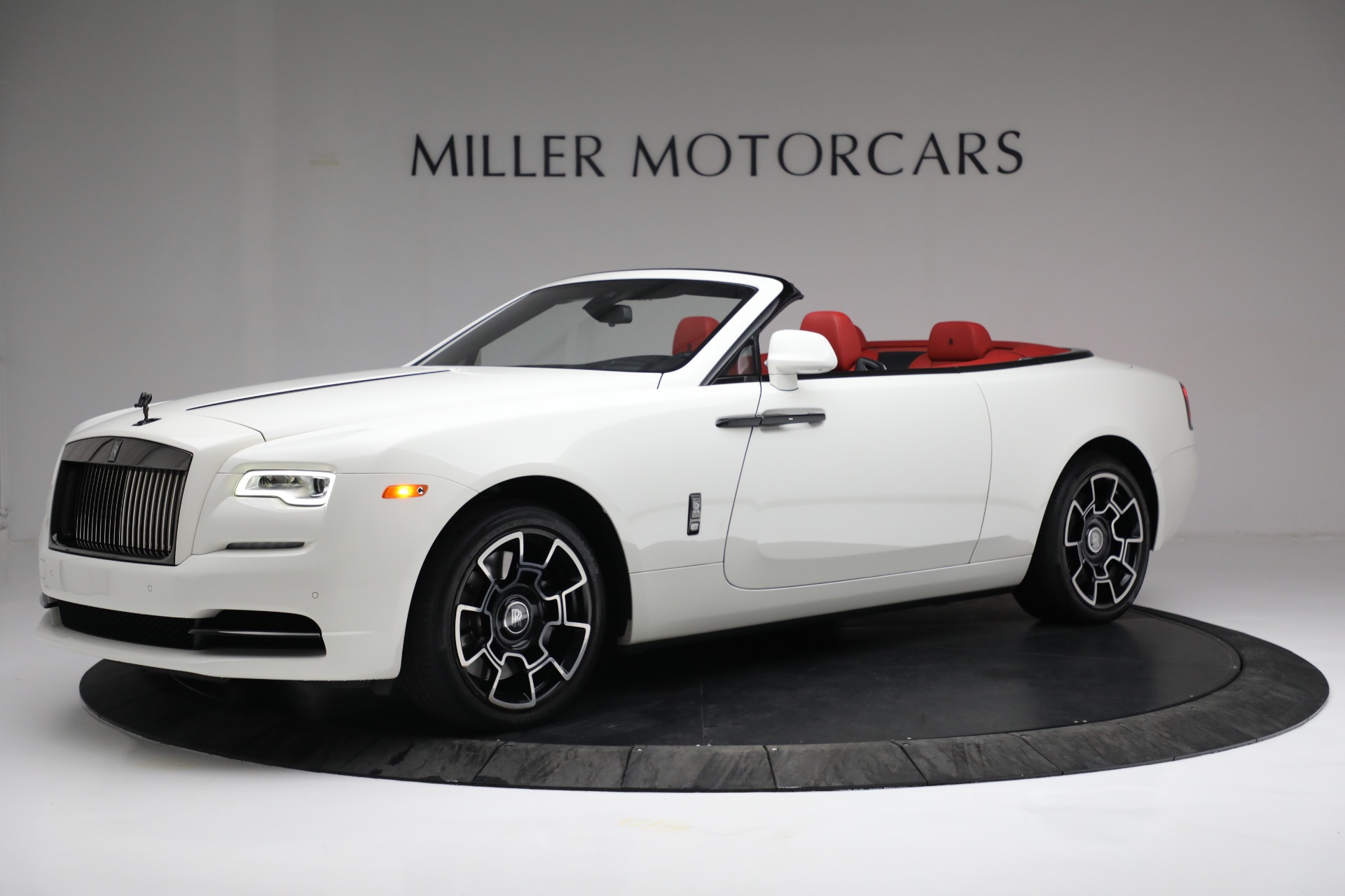 Used 2018 Rolls-Royce Dawn Black Badge for sale $289,895 at Alfa Romeo of Westport in Westport CT 06880 1