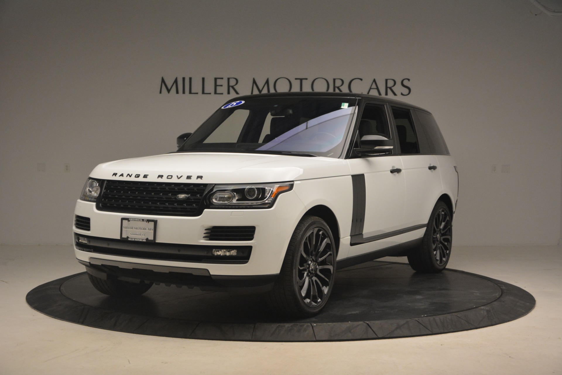 Used 2015 Land Rover Range Rover Supercharged for sale Sold at Alfa Romeo of Westport in Westport CT 06880 1