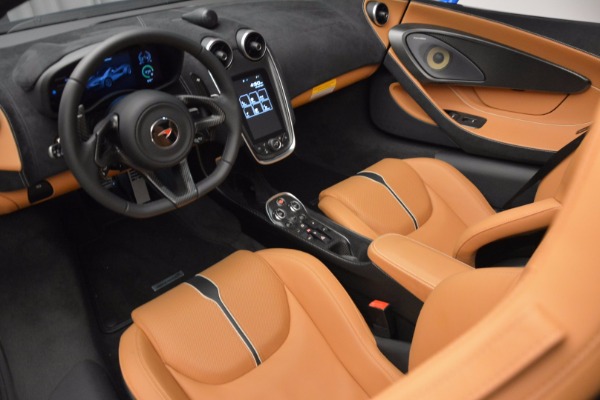 Used 2018 McLaren 570S Spider for sale Sold at Alfa Romeo of Westport in Westport CT 06880 26