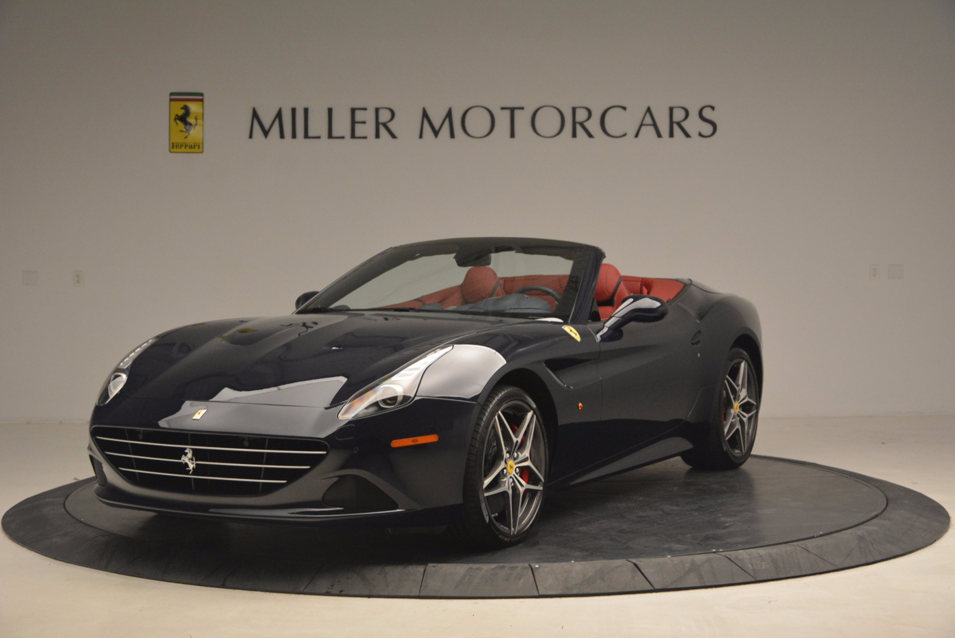 Used 2017 Ferrari California T for sale Sold at Alfa Romeo of Westport in Westport CT 06880 1