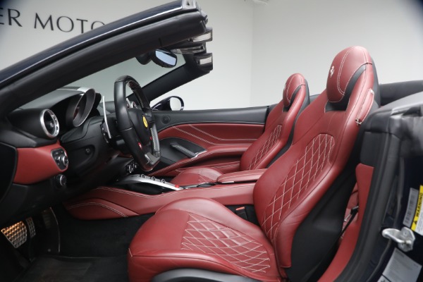 Used 2016 Ferrari California T for sale $119,900 at Alfa Romeo of Westport in Westport CT 06880 14