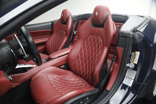 Used 2016 Ferrari California T for sale $119,900 at Alfa Romeo of Westport in Westport CT 06880 15