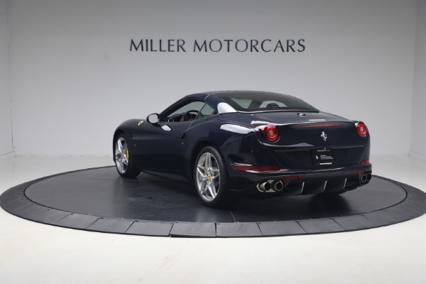 Used 2016 Ferrari California T for sale $119,900 at Alfa Romeo of Westport in Westport CT 06880 27