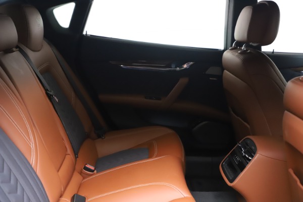 New 2017 Maserati Quattroporte SQ4 GranLusso/ Zegna for sale Sold at Alfa Romeo of Westport in Westport CT 06880 23