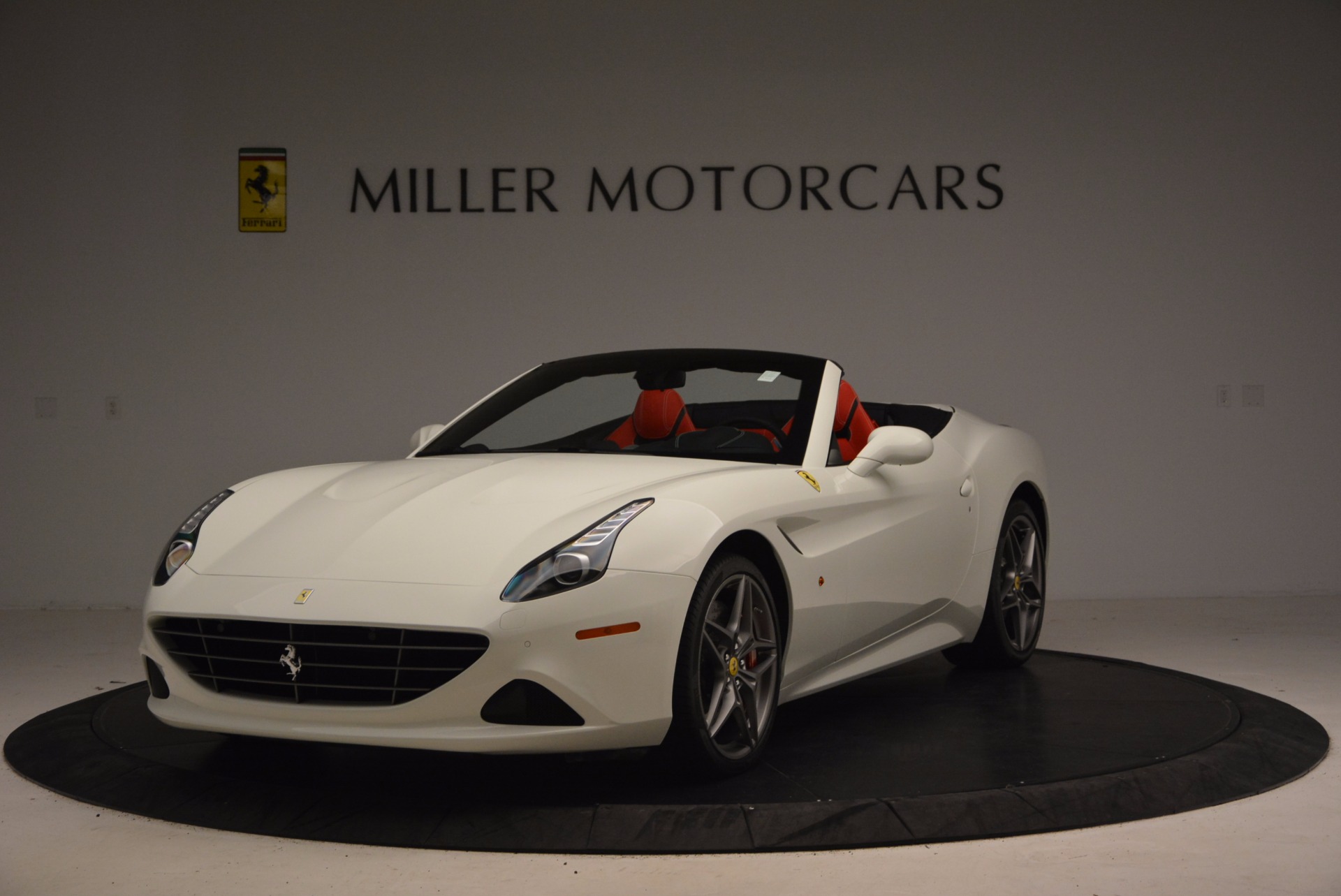 Used 2017 Ferrari California T for sale Sold at Alfa Romeo of Westport in Westport CT 06880 1