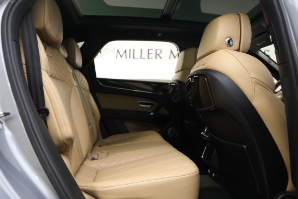 Used 2018 Bentley Bentayga W12 Signature Edition for sale Sold at Alfa Romeo of Westport in Westport CT 06880 26