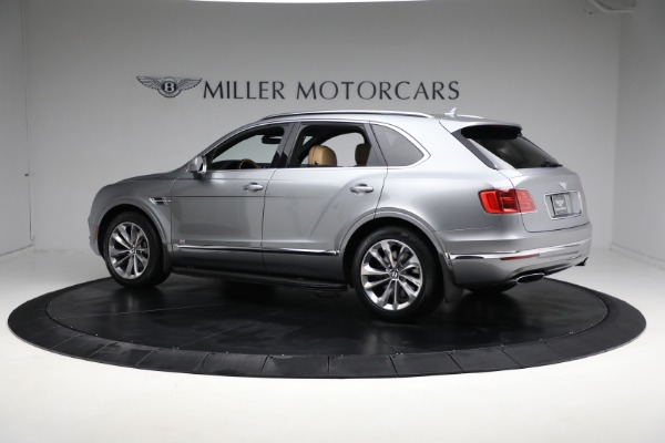 Used 2018 Bentley Bentayga W12 Signature Edition for sale Sold at Alfa Romeo of Westport in Westport CT 06880 4