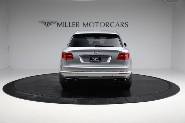 Used 2018 Bentley Bentayga W12 Signature Edition for sale Sold at Alfa Romeo of Westport in Westport CT 06880 6