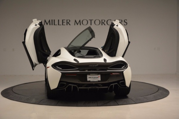 Used 2017 McLaren 570GT for sale Sold at Alfa Romeo of Westport in Westport CT 06880 25