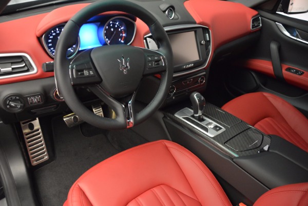 Used 2014 Maserati Ghibli S Q4 for sale Sold at Alfa Romeo of Westport in Westport CT 06880 14