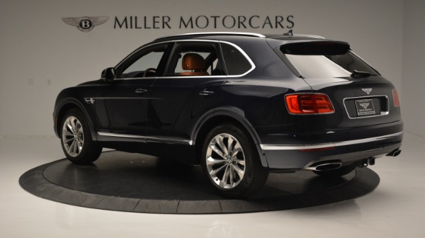 Used 2018 Bentley Bentayga W12 Signature for sale Sold at Alfa Romeo of Westport in Westport CT 06880 4