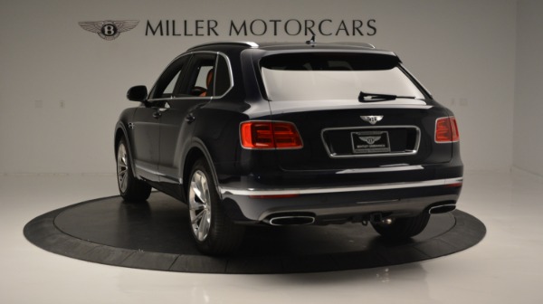 Used 2018 Bentley Bentayga W12 Signature for sale Sold at Alfa Romeo of Westport in Westport CT 06880 5