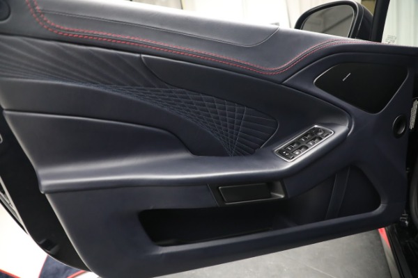 Used 2018 Aston Martin Vanquish S Volante for sale $259,900 at Alfa Romeo of Westport in Westport CT 06880 26