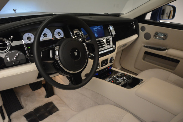 Used 2010 Rolls-Royce Ghost for sale Sold at Alfa Romeo of Westport in Westport CT 06880 19