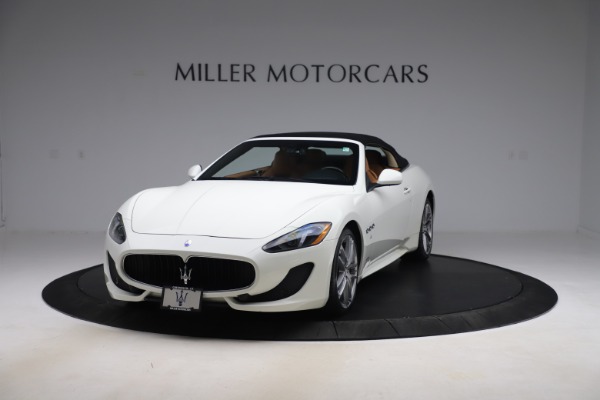 Used 2017 Maserati GranTurismo Convertible Sport for sale Sold at Alfa Romeo of Westport in Westport CT 06880 13