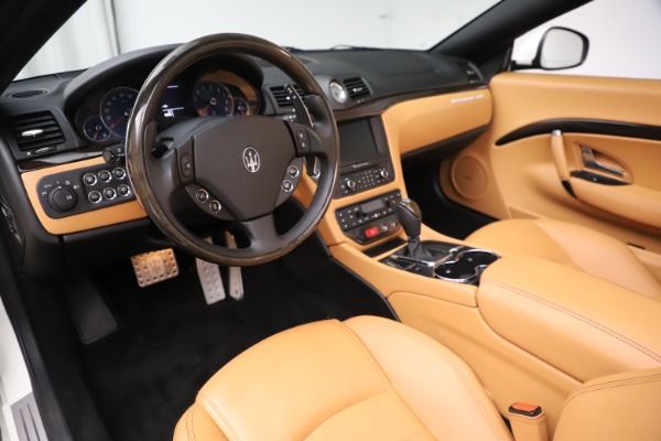 Used 2017 Maserati GranTurismo Convertible Sport for sale Sold at Alfa Romeo of Westport in Westport CT 06880 23