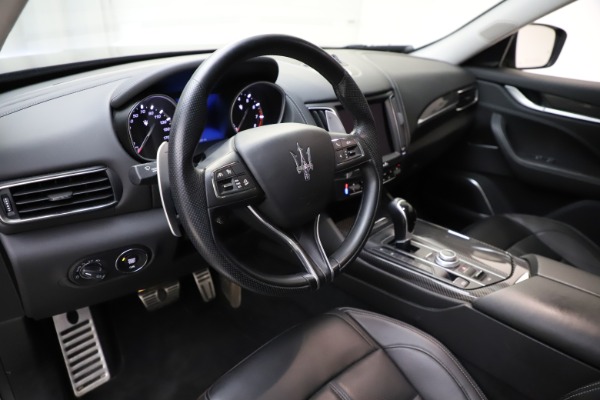 Used 2018 Maserati Levante SQ4 GranSport for sale $55,900 at Alfa Romeo of Westport in Westport CT 06880 13