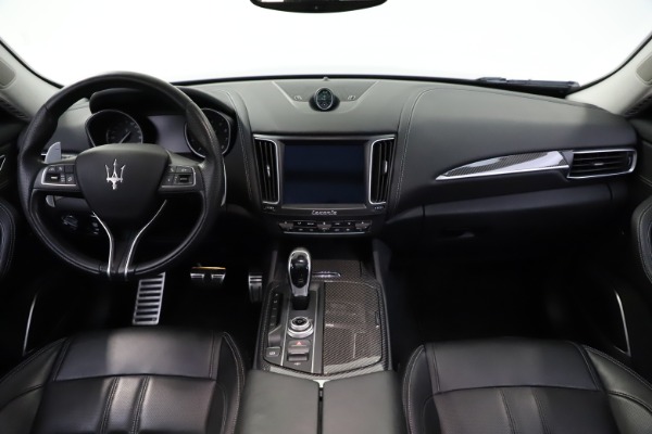 Used 2018 Maserati Levante SQ4 GranSport for sale $55,900 at Alfa Romeo of Westport in Westport CT 06880 16