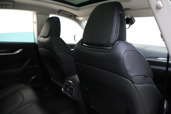Used 2018 Maserati Levante SQ4 GranSport for sale $55,900 at Alfa Romeo of Westport in Westport CT 06880 28