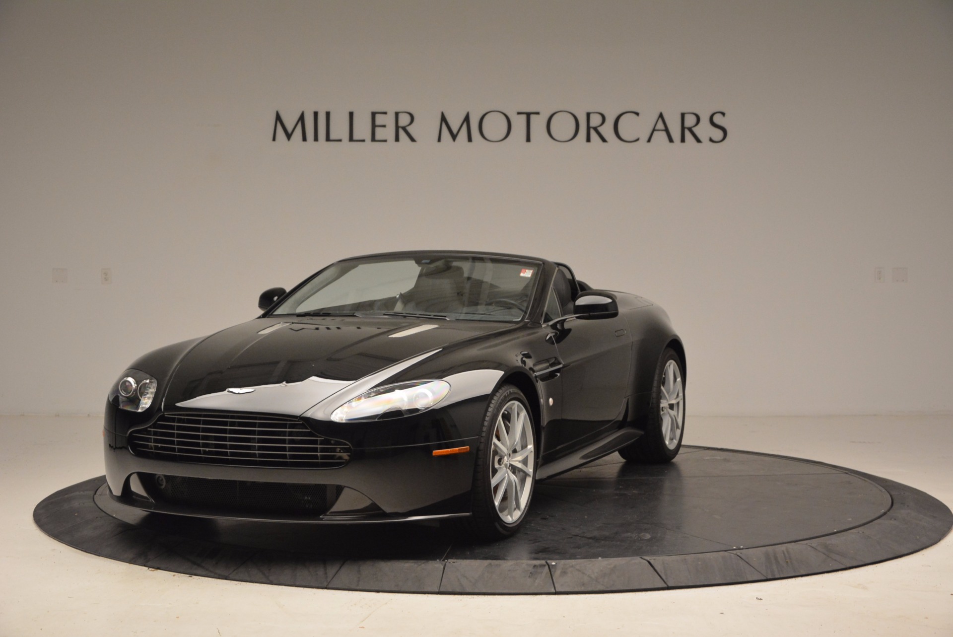 New 2016 Aston Martin V8 Vantage Roadster for sale Sold at Alfa Romeo of Westport in Westport CT 06880 1