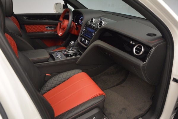 New 2018 Bentley Bentayga Onyx for sale Sold at Alfa Romeo of Westport in Westport CT 06880 26