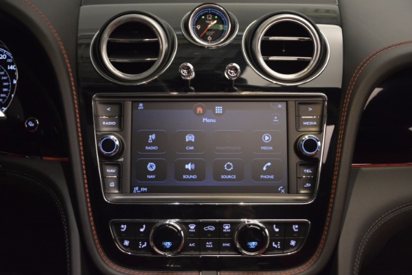 New 2018 Bentley Bentayga Onyx for sale Sold at Alfa Romeo of Westport in Westport CT 06880 28