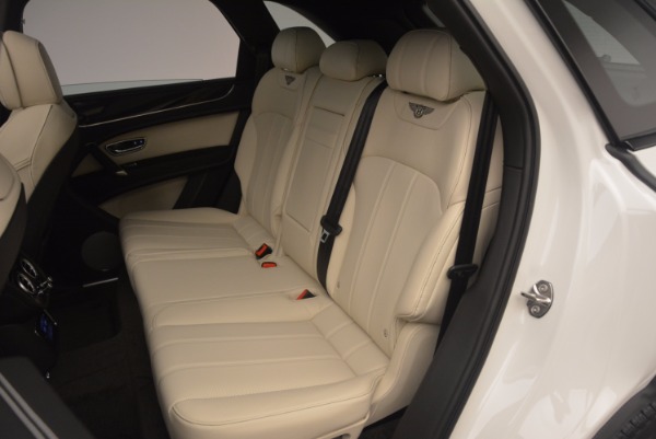 Used 2018 Bentley Bentayga Onyx for sale Sold at Alfa Romeo of Westport in Westport CT 06880 21