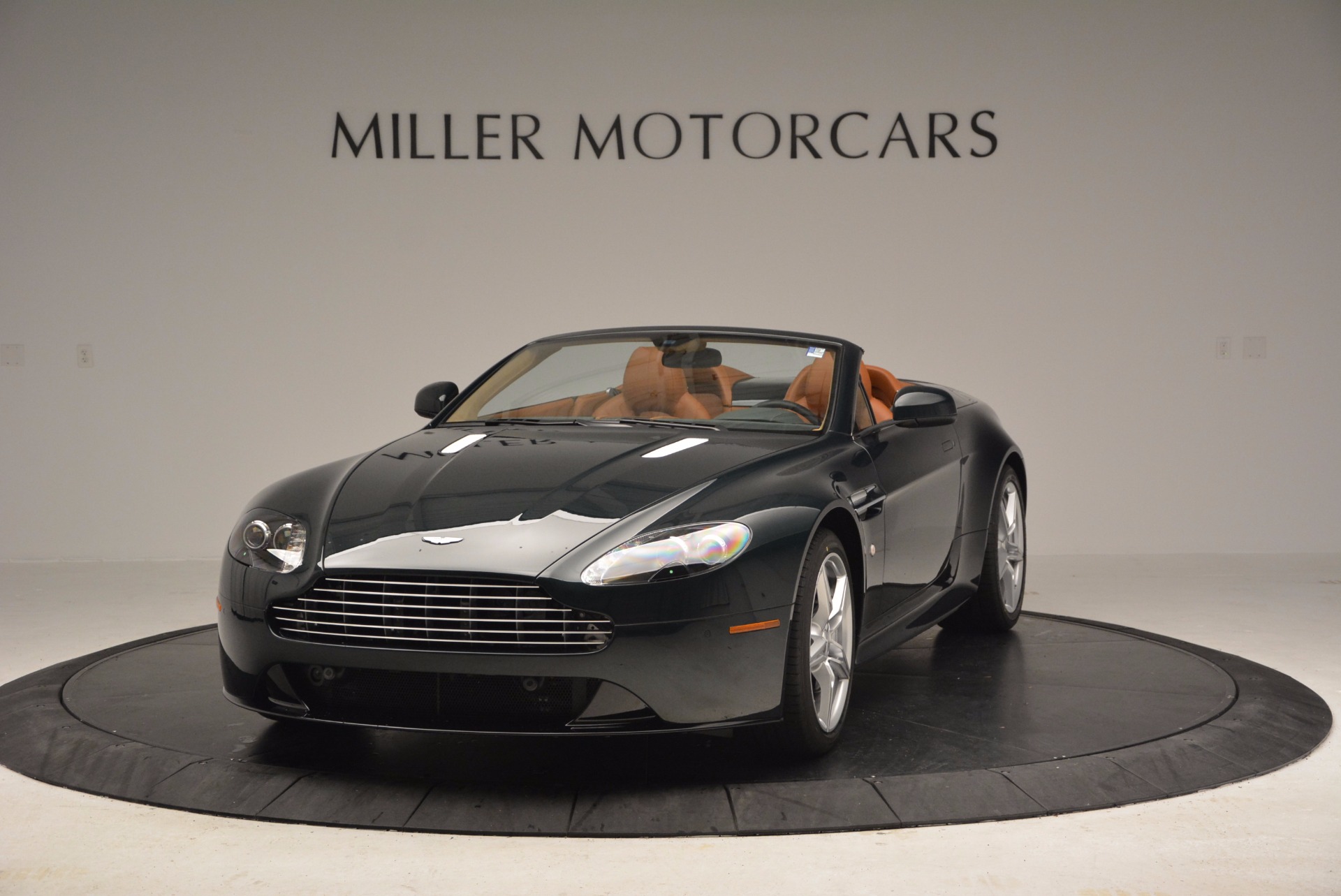 Used 2016 Aston Martin V8 Vantage S Roadster for sale Sold at Alfa Romeo of Westport in Westport CT 06880 1