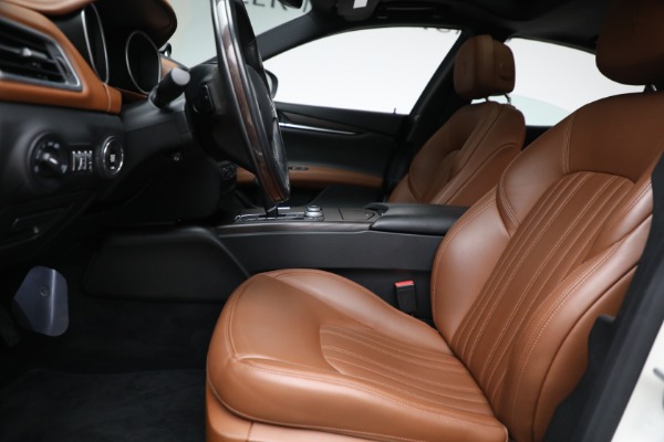 Used 2018 Maserati Ghibli S Q4 for sale $59,900 at Alfa Romeo of Westport in Westport CT 06880 15