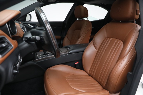Used 2018 Maserati Ghibli S Q4 for sale $59,900 at Alfa Romeo of Westport in Westport CT 06880 16