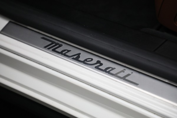 Used 2018 Maserati Ghibli S Q4 for sale $59,900 at Alfa Romeo of Westport in Westport CT 06880 20