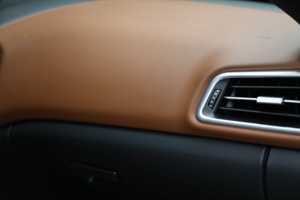 Used 2018 Maserati Ghibli S Q4 for sale $59,900 at Alfa Romeo of Westport in Westport CT 06880 25