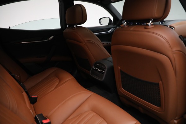 Used 2018 Maserati Ghibli S Q4 for sale $59,900 at Alfa Romeo of Westport in Westport CT 06880 28