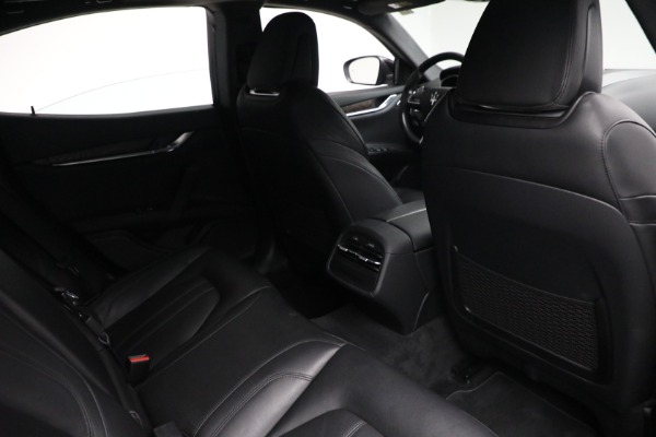 Used 2018 Maserati Ghibli S Q4 Gransport for sale $58,900 at Alfa Romeo of Westport in Westport CT 06880 28