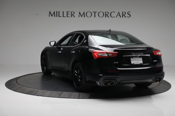 Used 2018 Maserati Ghibli S Q4 Gransport for sale Sold at Alfa Romeo of Westport in Westport CT 06880 5