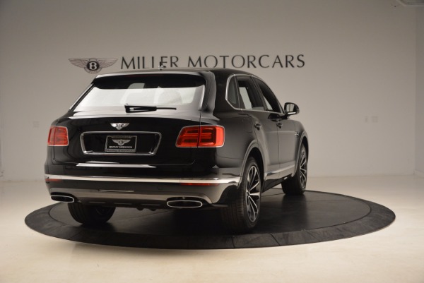 Used 2018 Bentley Bentayga Onyx Edition for sale $139,900 at Alfa Romeo of Westport in Westport CT 06880 8