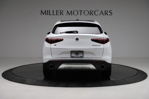 Used 2018 Alfa Romeo Stelvio Q4 for sale Sold at Alfa Romeo of Westport in Westport CT 06880 7