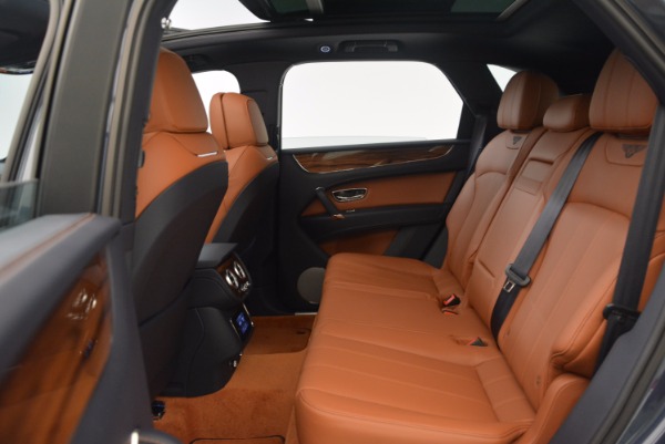 Used 2018 Bentley Bentayga Onyx for sale Sold at Alfa Romeo of Westport in Westport CT 06880 25